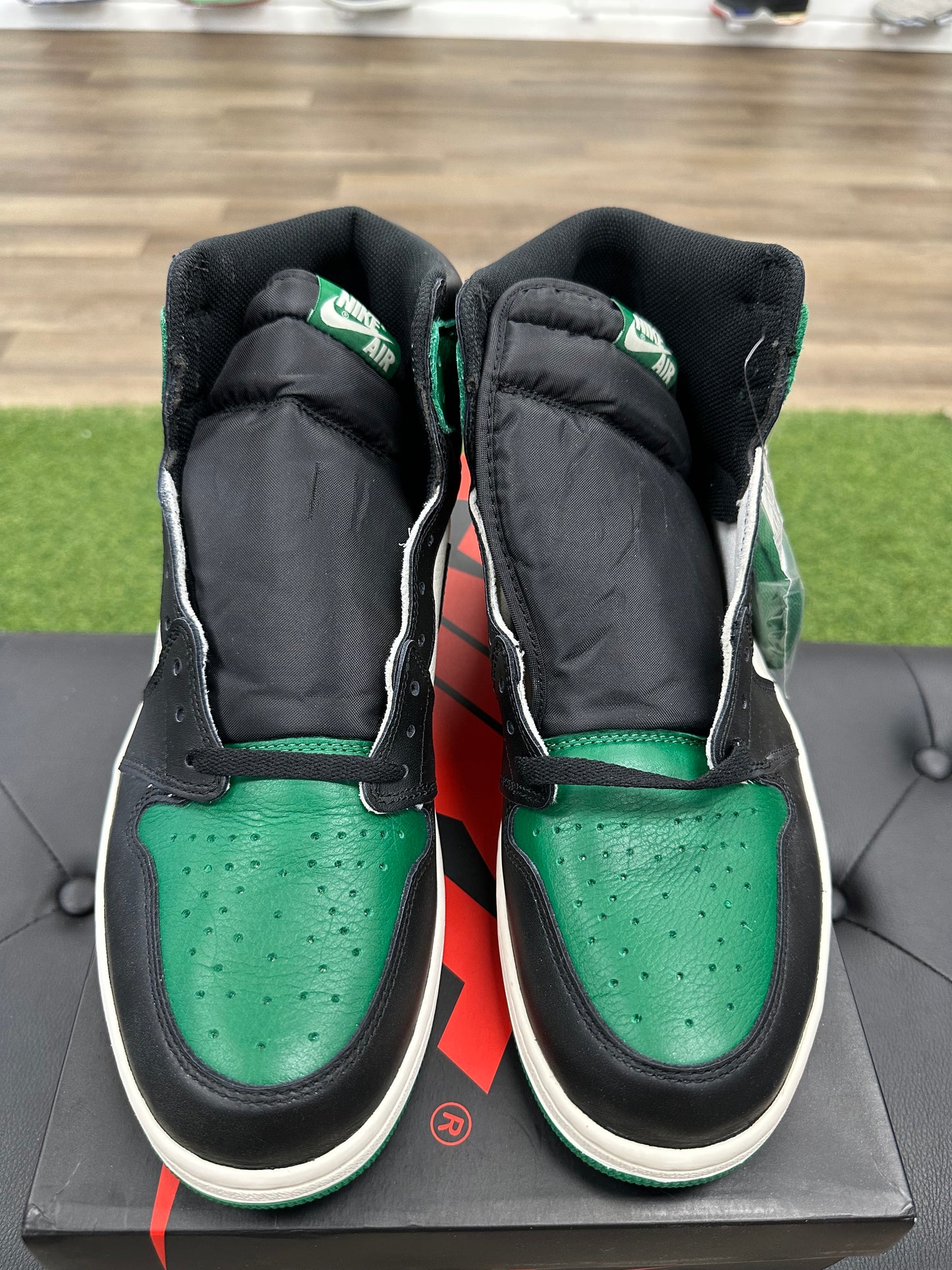 Jordan 1 Retro High Pine Green - Size 14