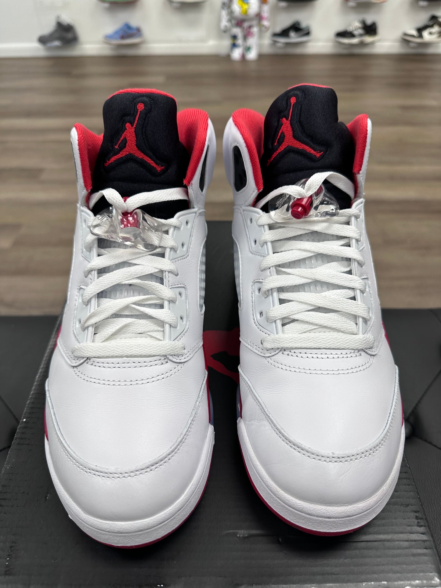 Jordan 5 Retro Fire Red Black Tongue (2025) - Size 10 (U)