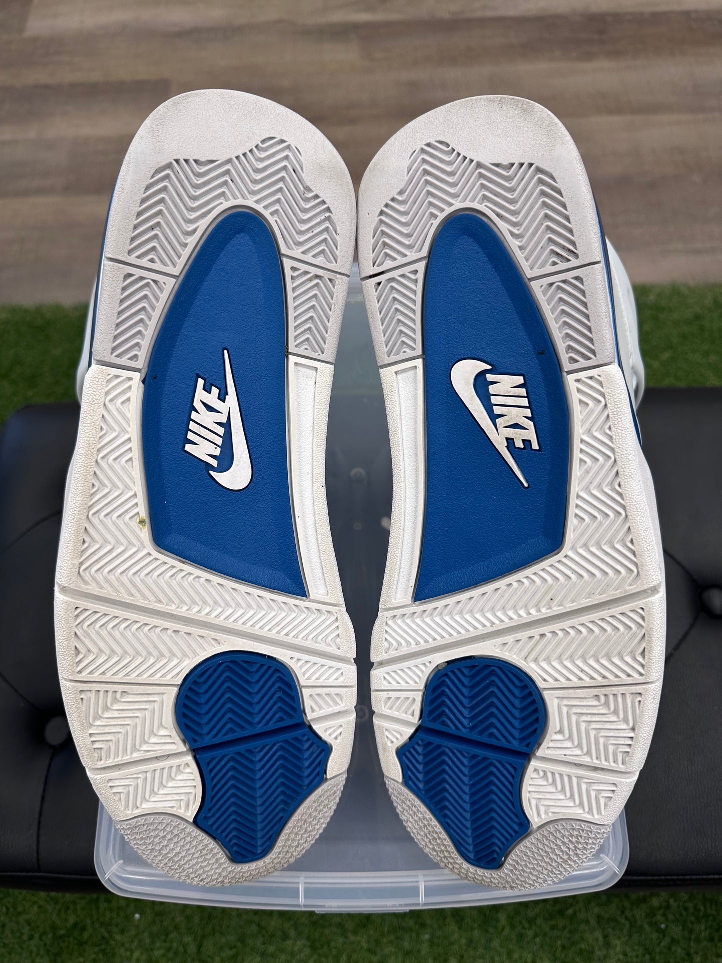 Jordan 4 Retro Military Blue (2024) - Size 13 (U)