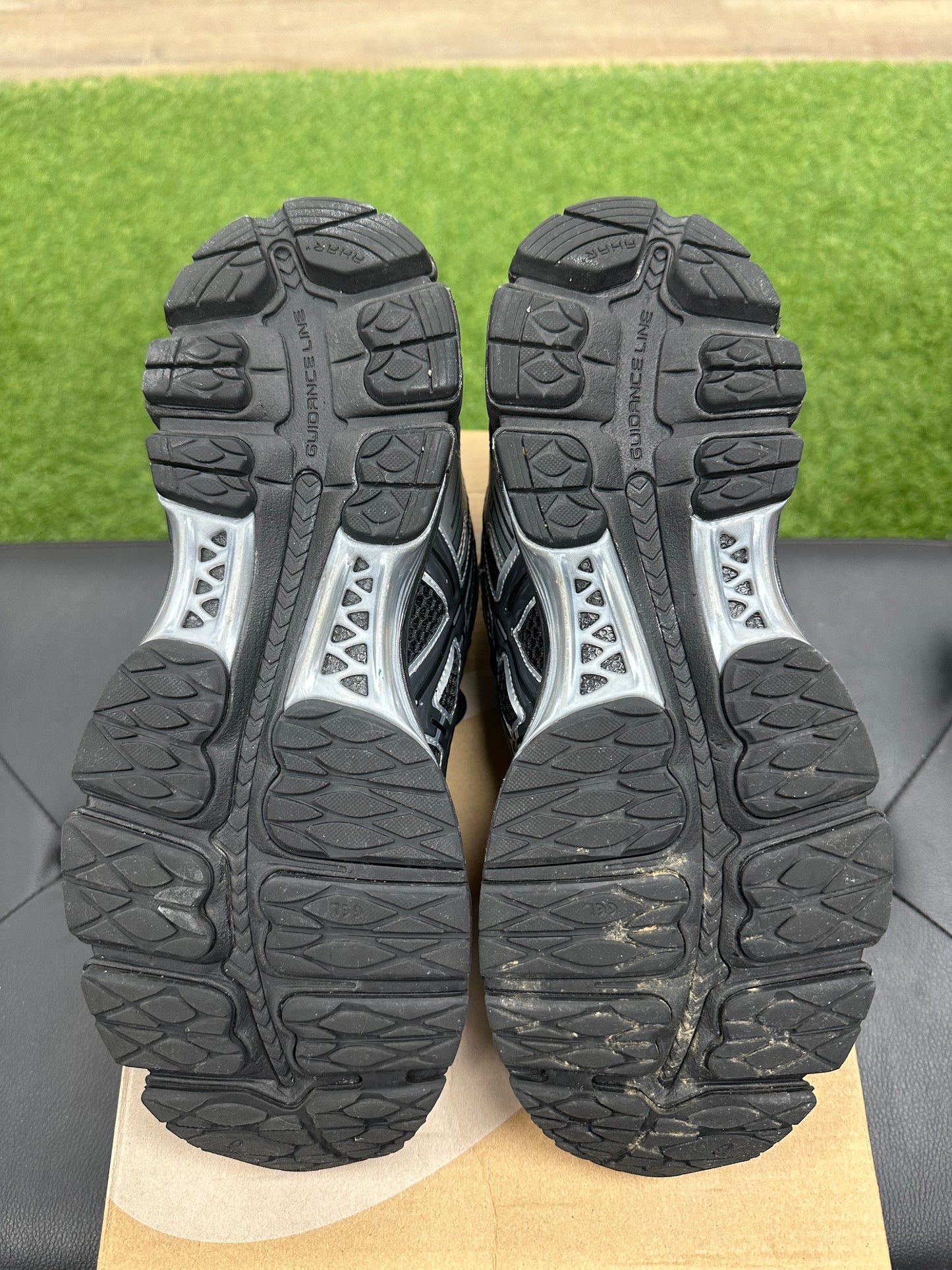 ASICS Gel-Kayano 12.1 Black Pure Silver - Mens (U8.5)