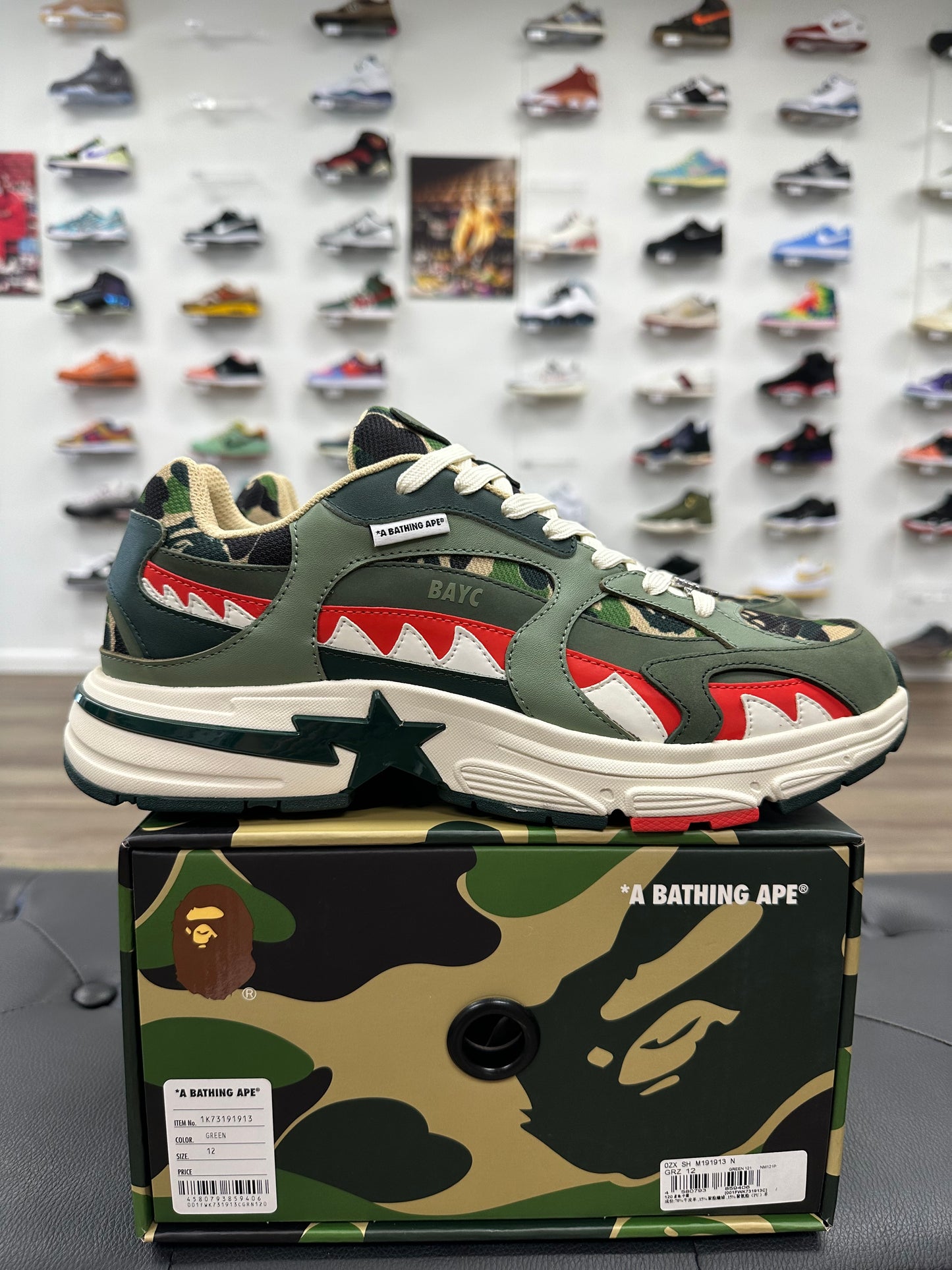 A Bathing Ape Shark Sta Bored Ape Yacht Club Green - Size 12