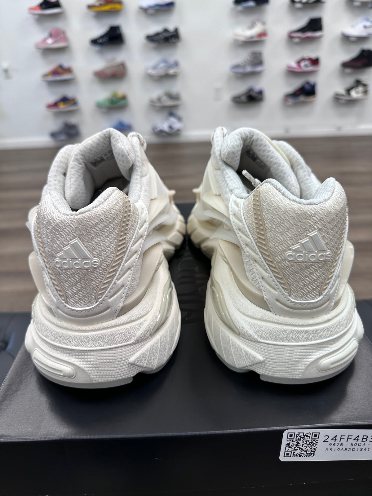 adidas Adistar Jellyfish Pharrell Williams White - Size 13