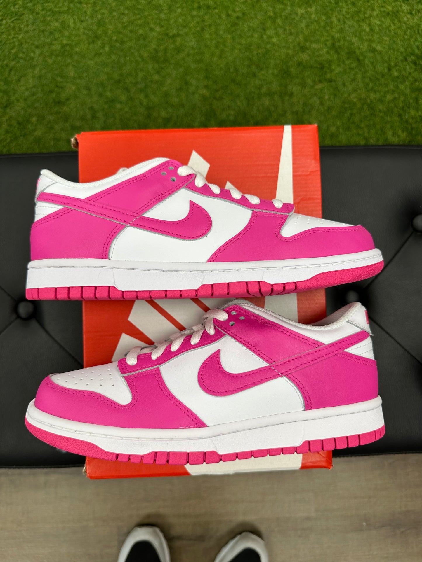Nike Dunk Low Laser Fuchsia (GS) - Size 6.5Y (U)