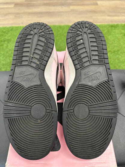 Nike SB Dunk Low Pink Box - Mens (U10)