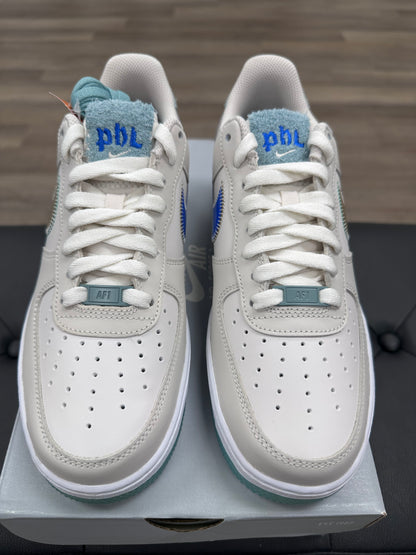 Nike Air Force 1 Low '07 Philadelphia - Size 8