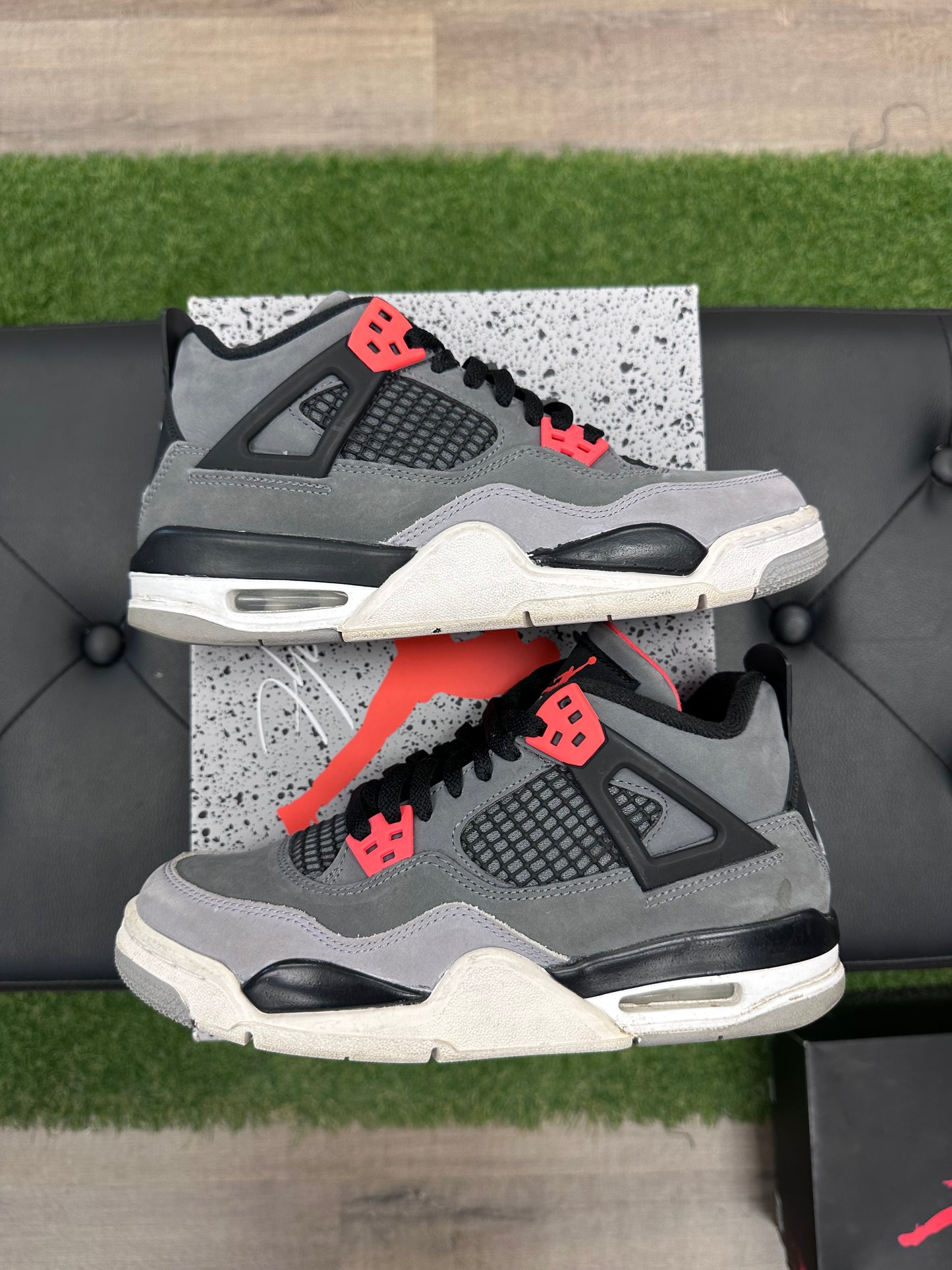 Jordan 4 Retro Infrared (GS) - Size 5Y (U)