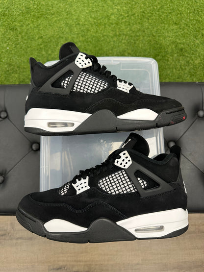 Jordan 4 Retro White Thunder - Size 9.5 (U)
