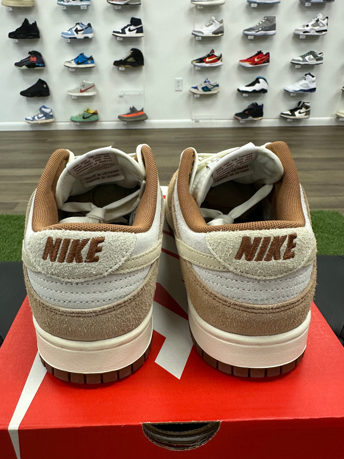 Nike Dunk Low Medium Curry - Size 7
