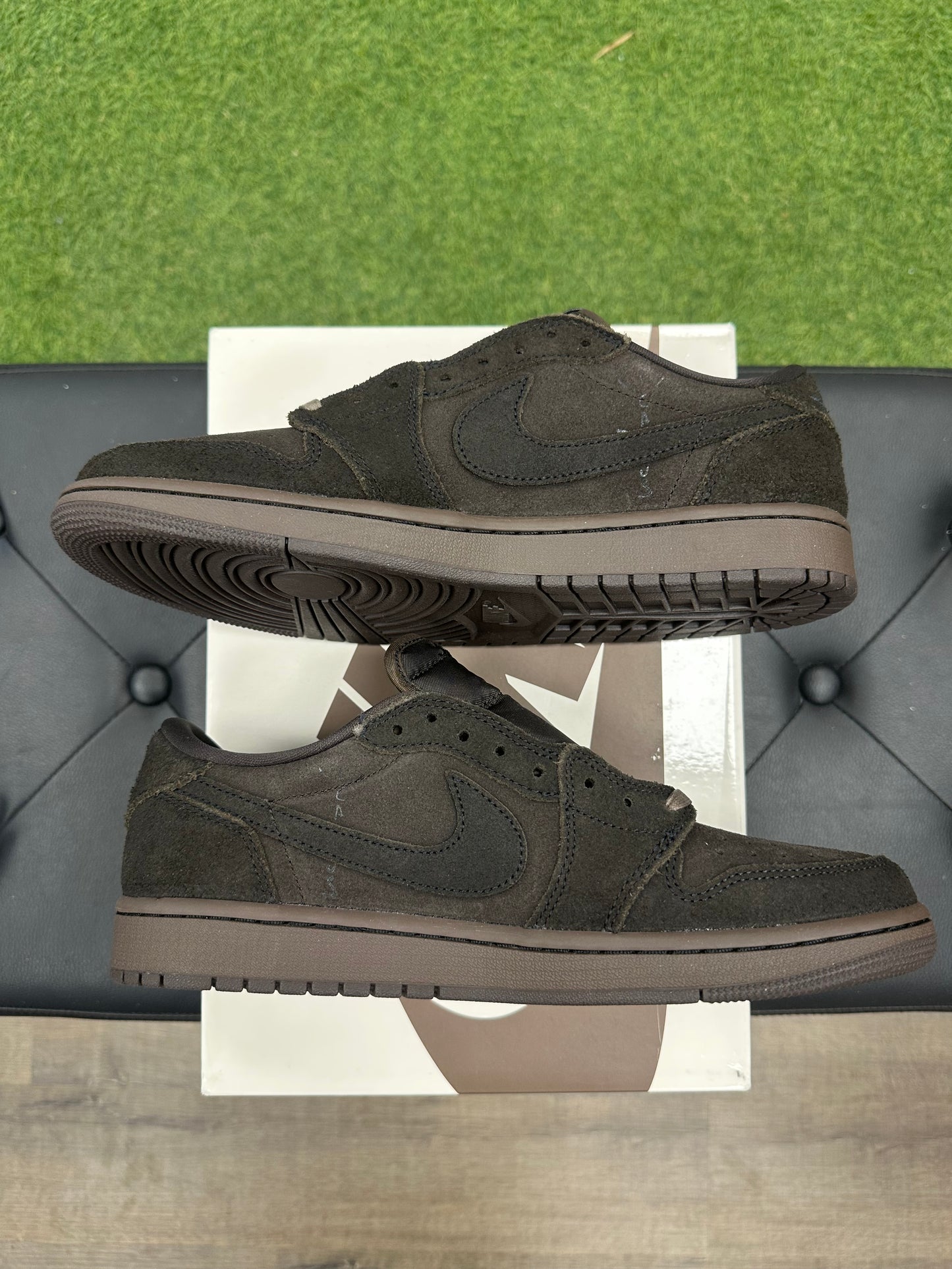 Jordan 1 Retro Low OG SP Travis Scott Velvet Brown - Size 9