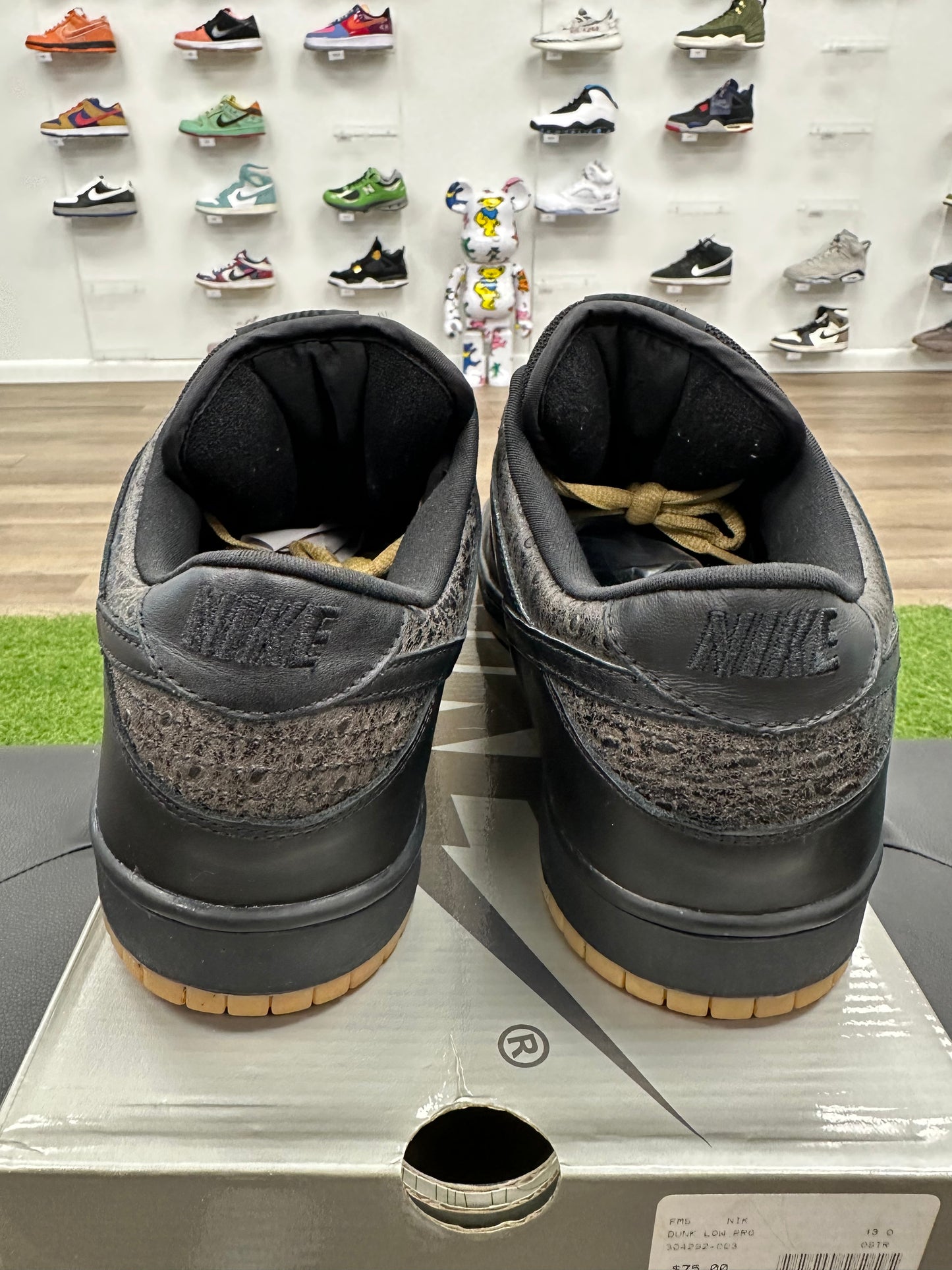 Nike SB Dunk Low Ostrich - Size 13 (U)