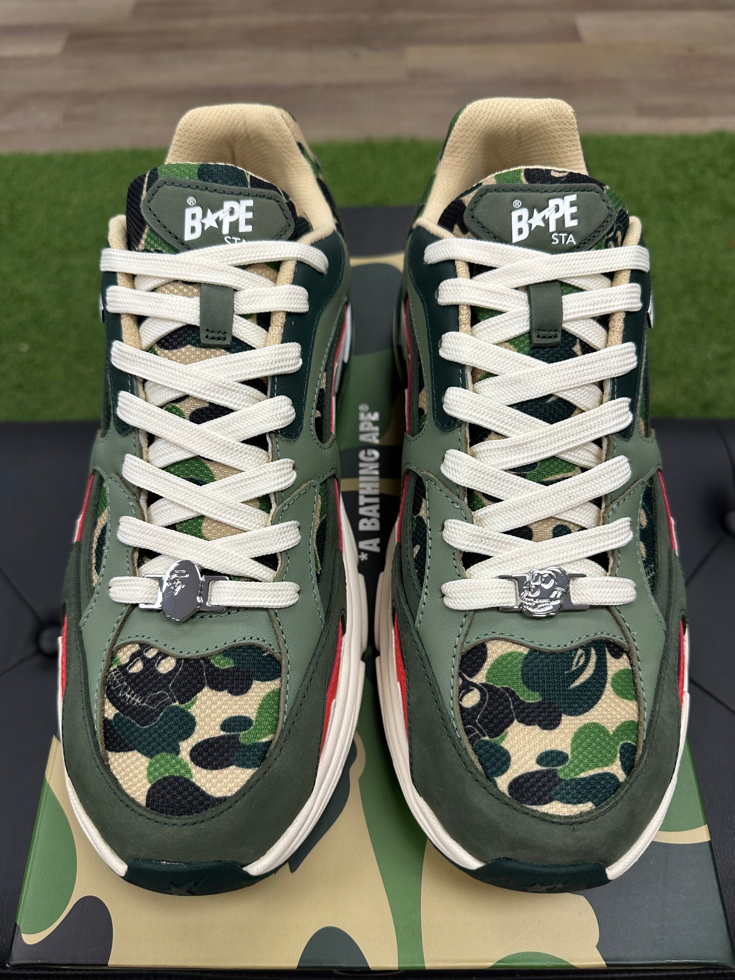A Bathing Ape Shark Sta Bored Ape Yacht Club Green - Size 12
