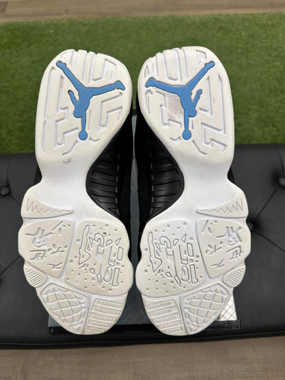 Jordan 9 Retro University Blue - Mens (U10.5)