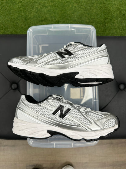 New Balance 740 Bungee Lace Grey Black (PS) - Size 2