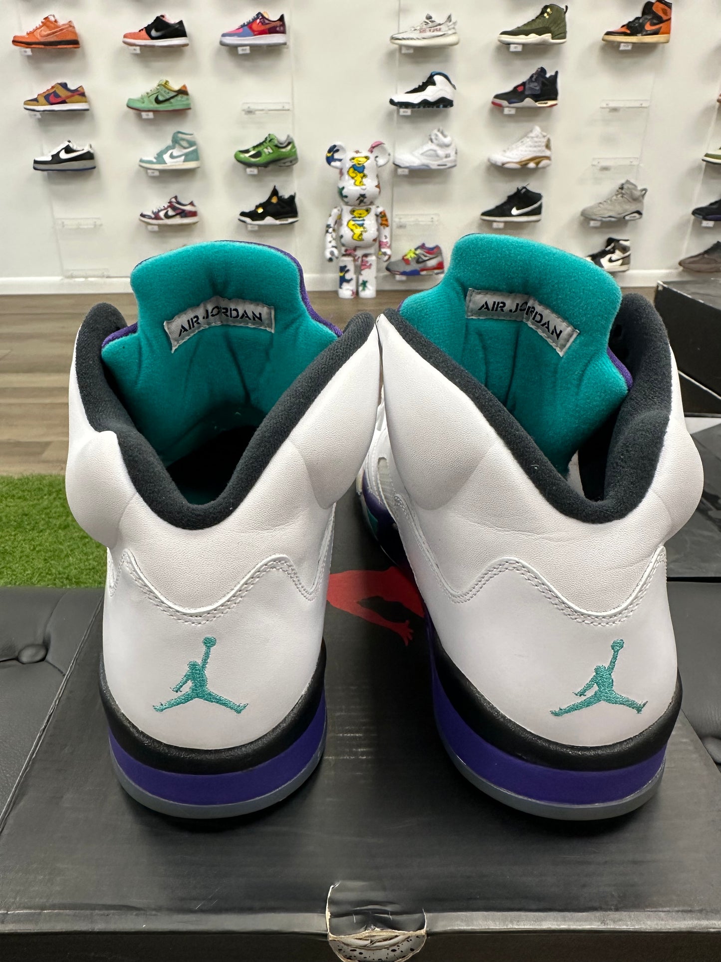Jordan 5 Retro Grape (2013) - Size 11.5 (U)