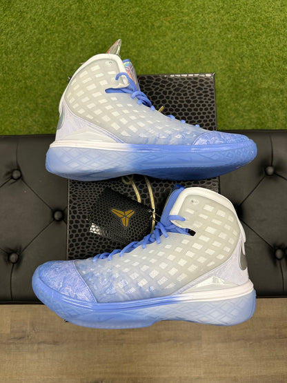 Nike Kobe 3 Protro Christmas - Size 10