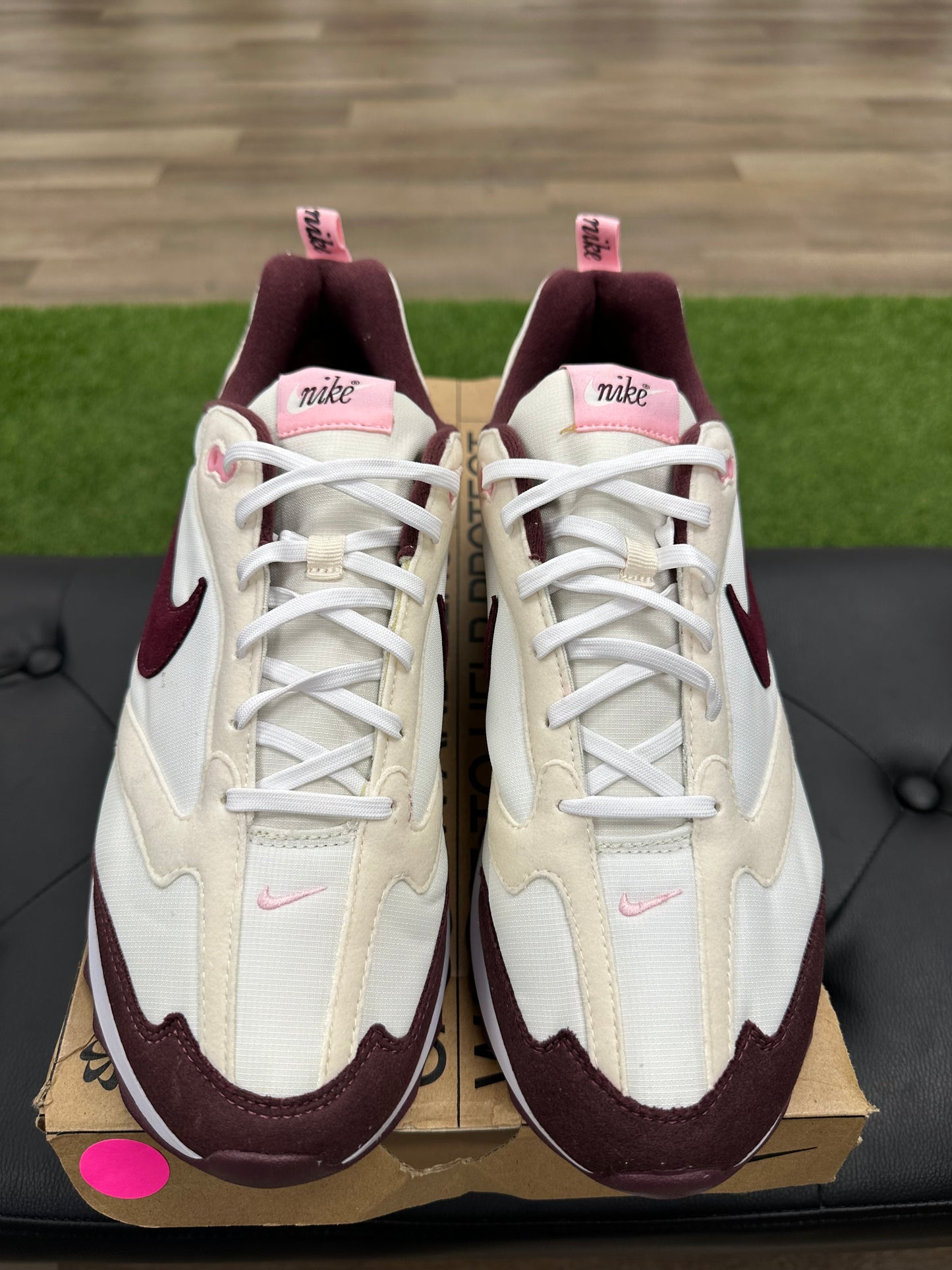 Nike Air Max Dawn Valentine's Day - Size 10.5 (U)