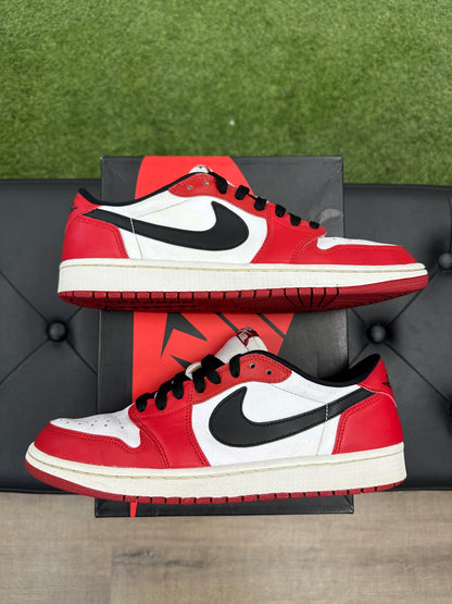 Jordan 1 Retro Low Chicago (2016) - Size 9.5 (U)