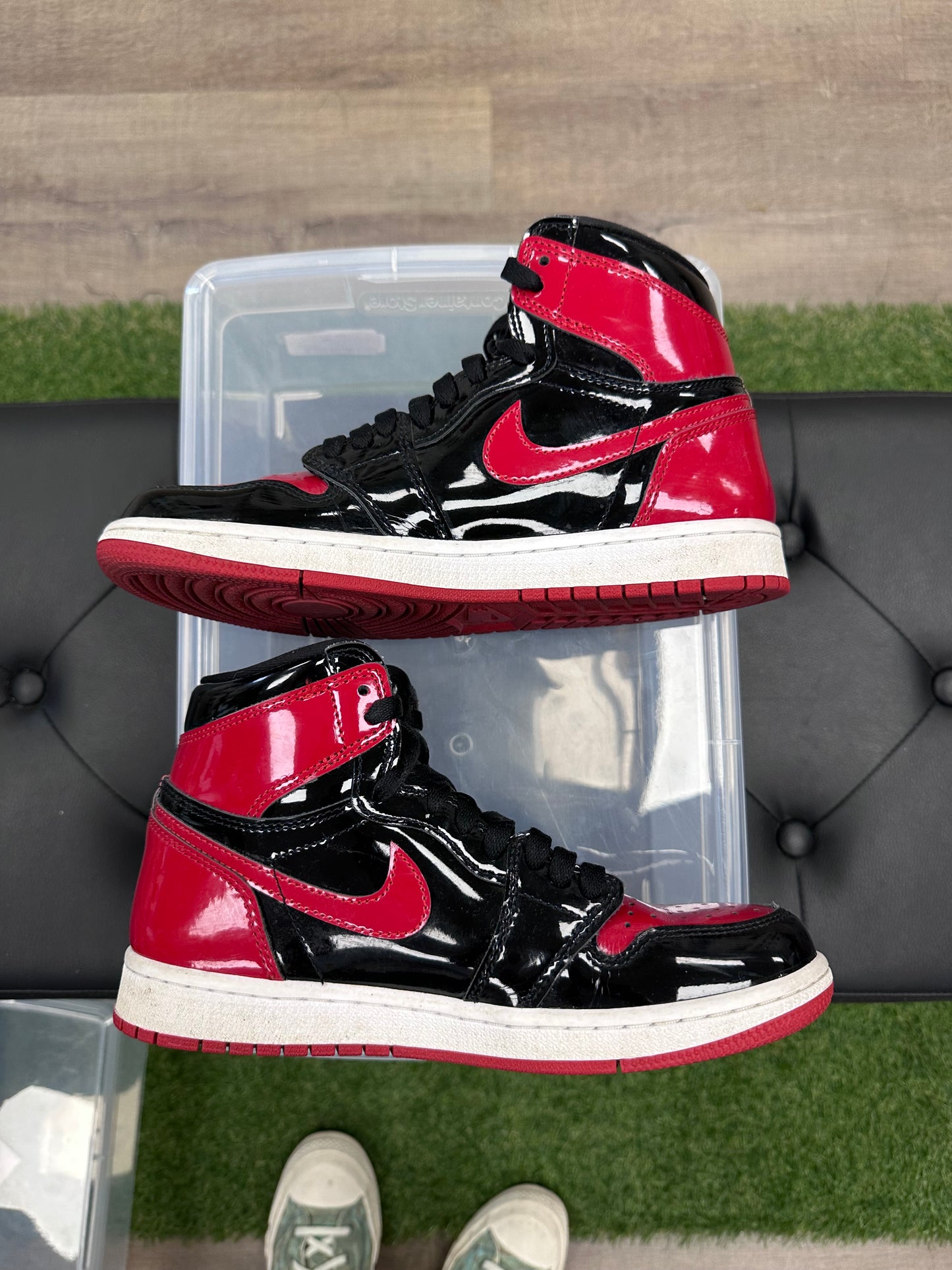 Jordan 1 Retro High OG Patent Bred (GS) - Size 7Y (U)