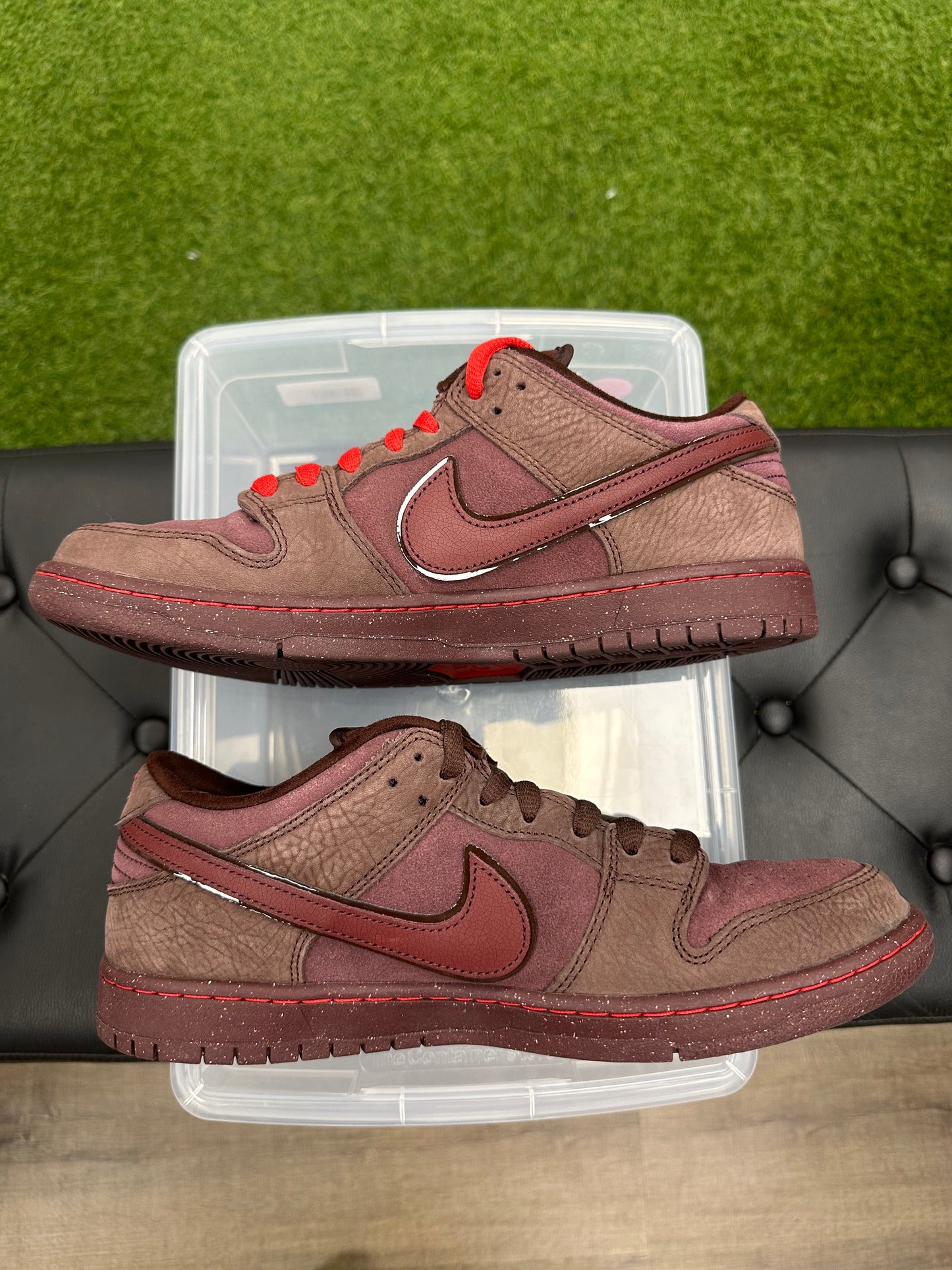 Nike SB Dunk Low City of Love Burgundy Crush - Mens (U11.5)