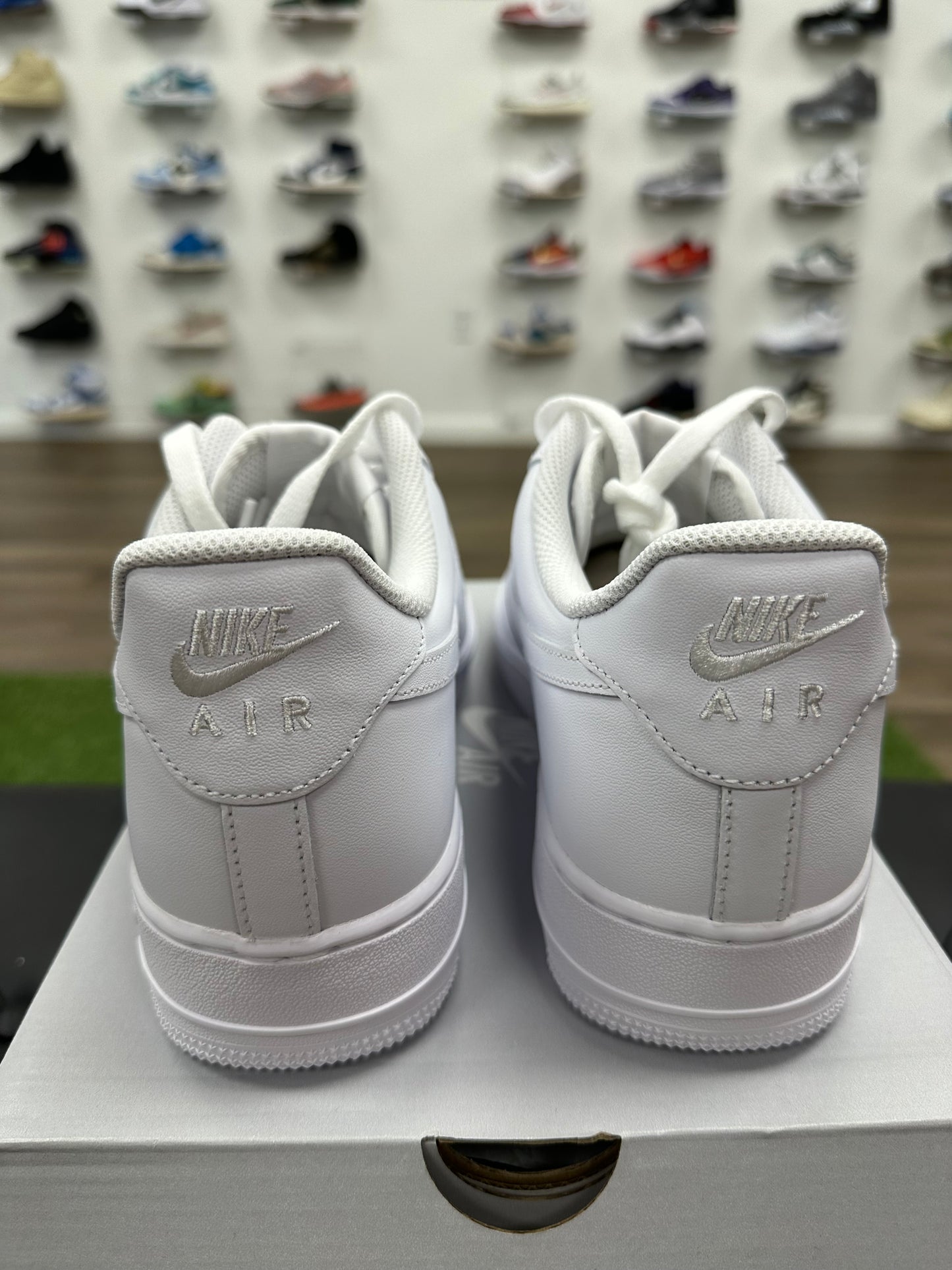 Air Force 1 '07 Triple White - Size 11