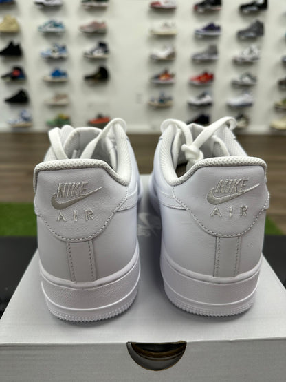 Air Force 1 '07 Triple White - Size 11
