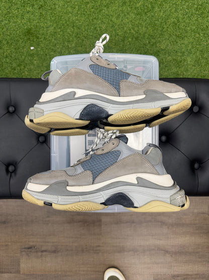 Balenciaga Triple S Sneaker Grey - Size 9 (U)