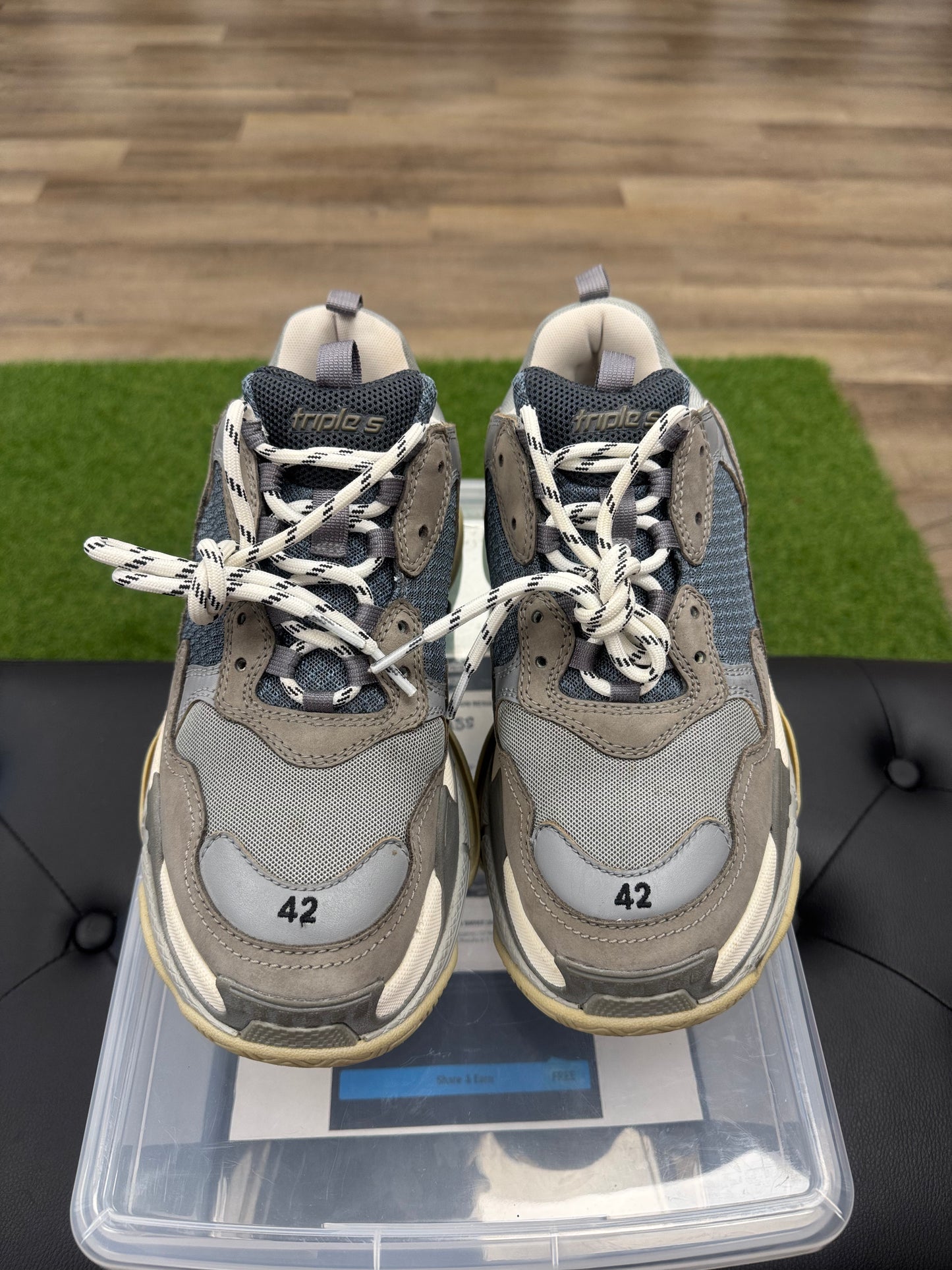 Balenciaga Triple S Sneaker Grey - Size 9 (U)