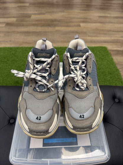 Balenciaga Triple S Sneaker Grey - Size 9 (U)