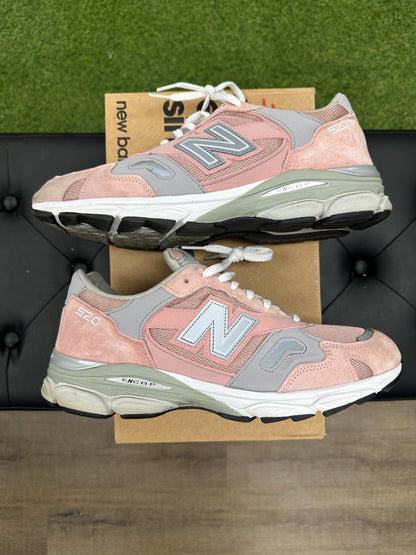 New Balance 920 MiUK Pink Grey - Size 10.5 (U)