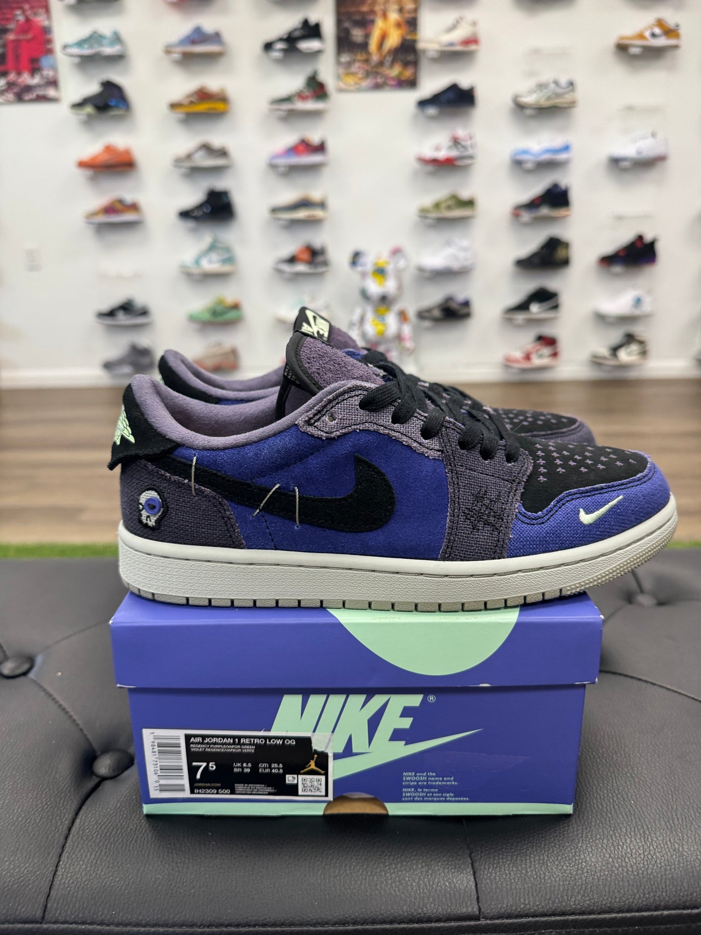 Jordan 1 Retro Low OG Zion Williamson Voodoo Alternate - Size 7.5 (U)