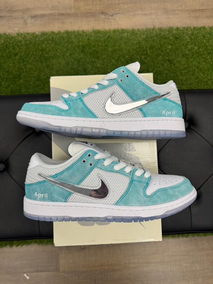Nike SB Dunk Low April Skateboards - Size 9