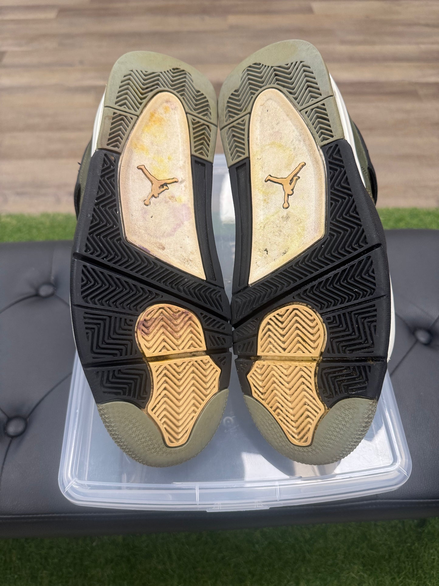 Jordan 4 Retro SE Craft Medium Olive - Size 10.5 (U)