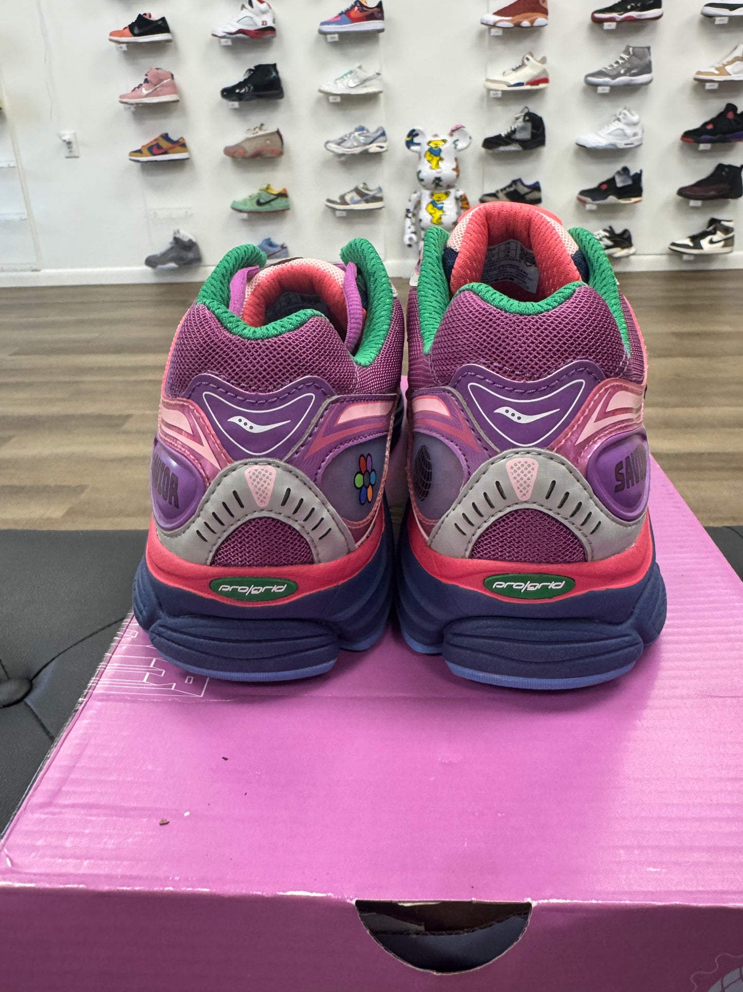Saucony ProGrid Omni 9 Jae Tips To Do List Pink - Size 11 (U)