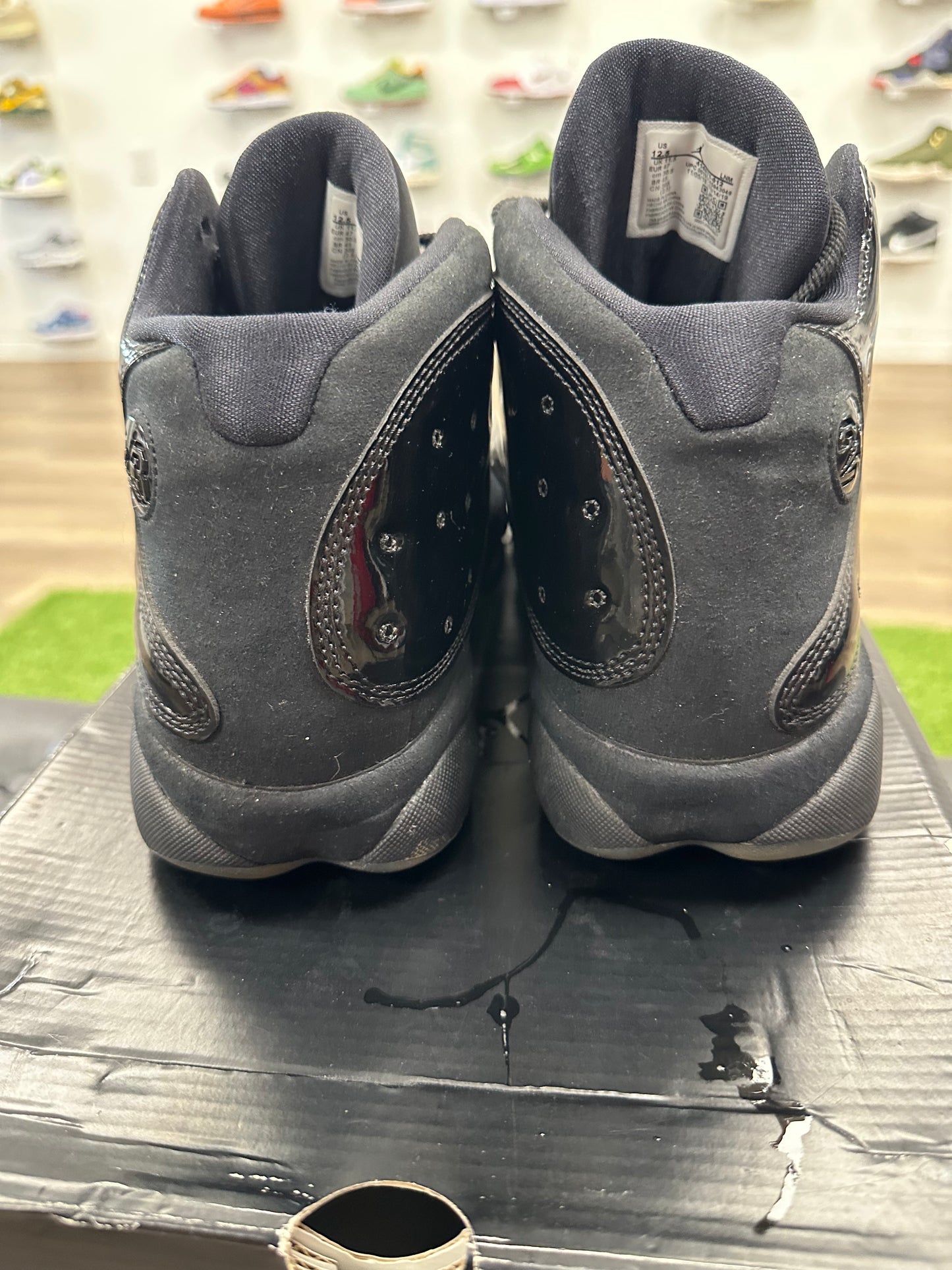 Jordan 13 Retro Cap and Gown - Size 12.5 (U)