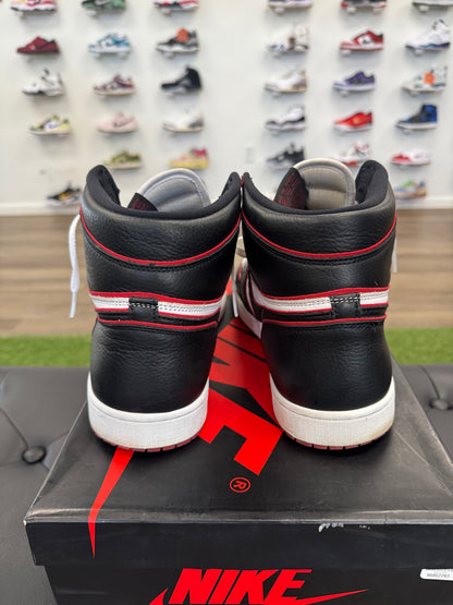 Jordan 1 Retro High Bloodline - Mens (U13)