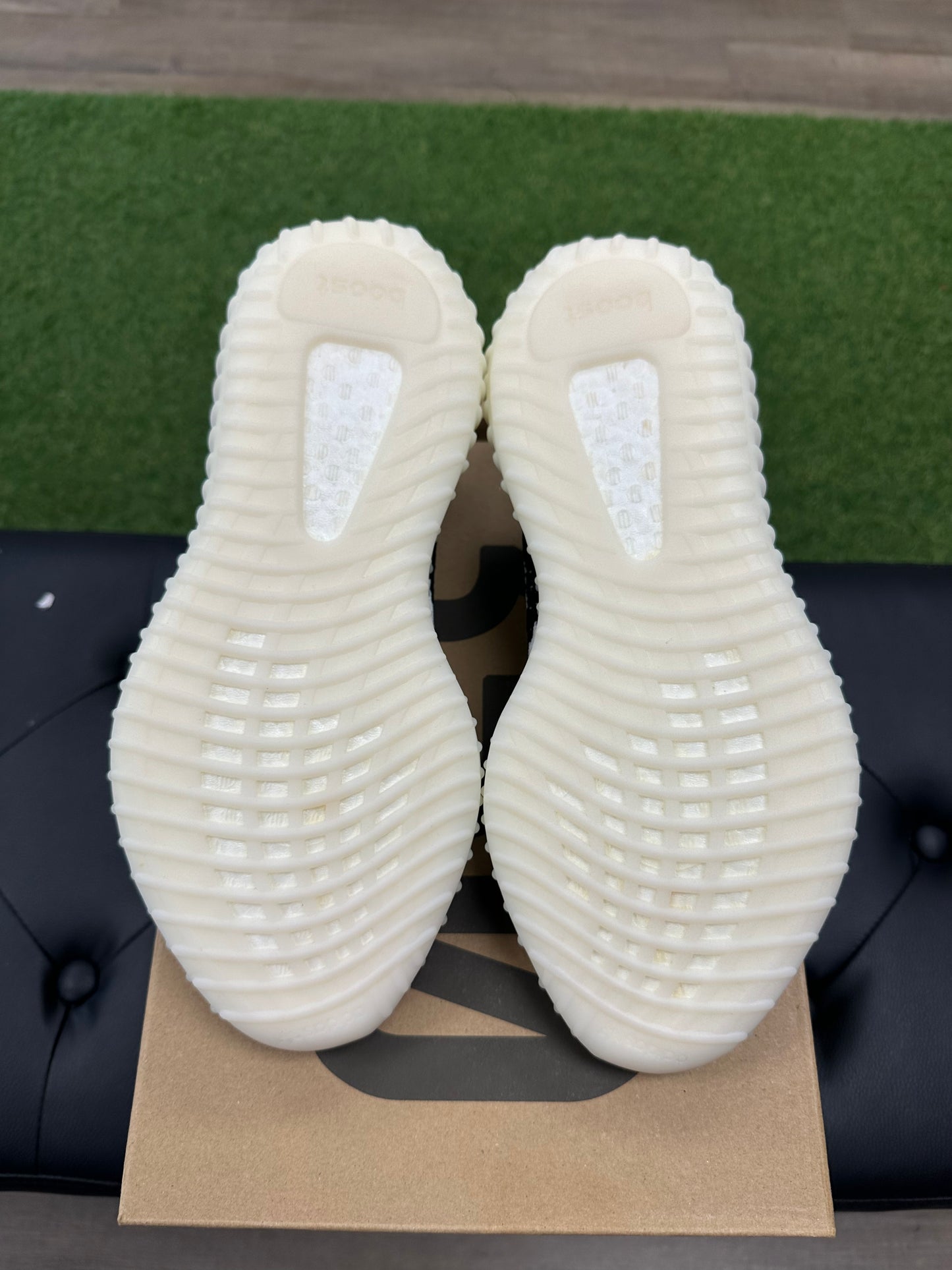 adidas Yeezy Boost 350 V2 Zebra - Size 9.5
