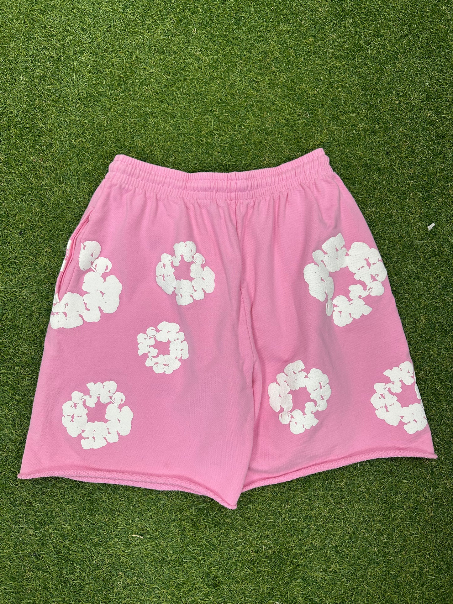 Denim Tears The Cotton Wreath Shorts Pink - Size Large (U)