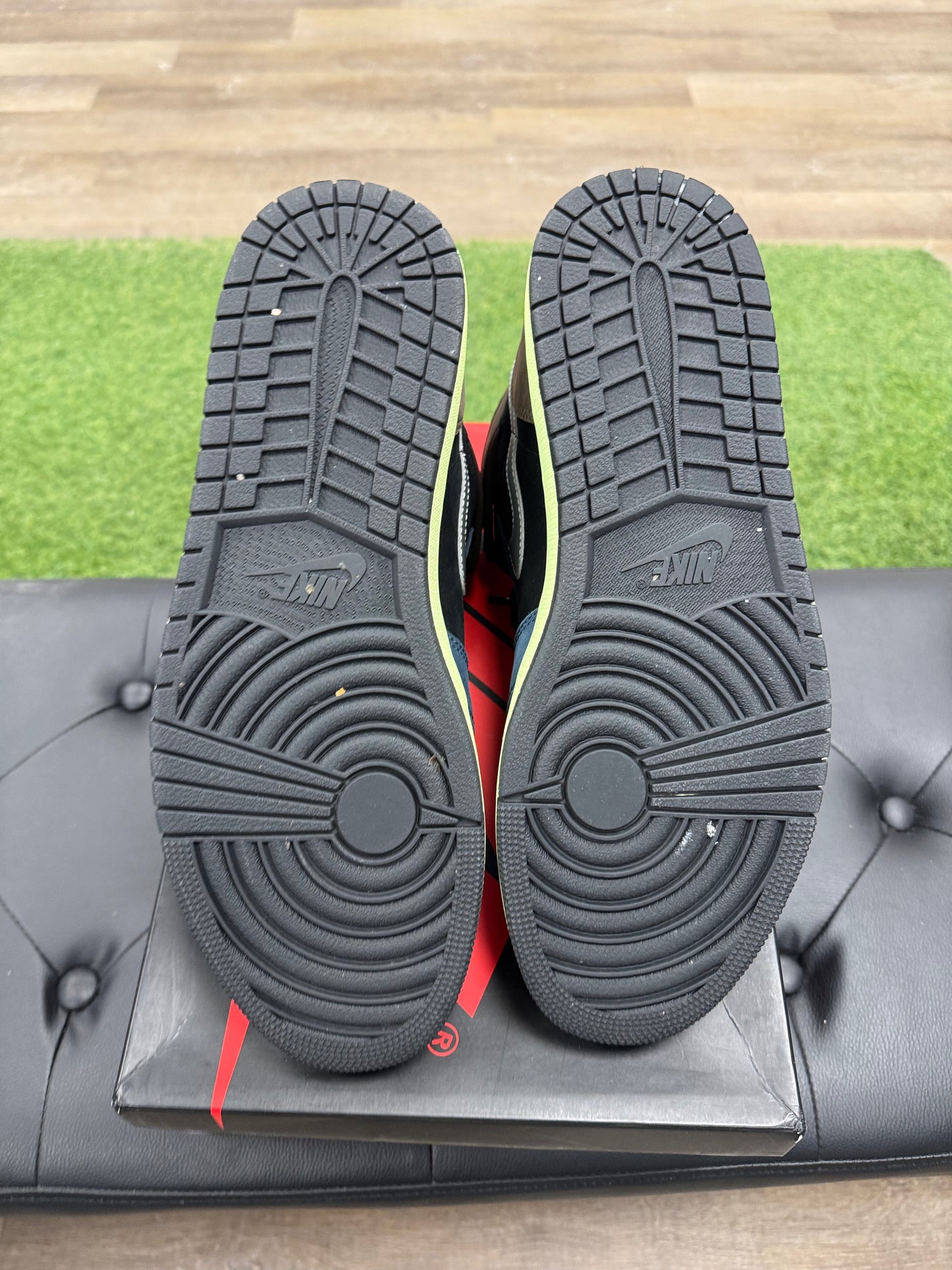 Jordan 1 Retro High Tokyo Bio Hack- Mens (U13)