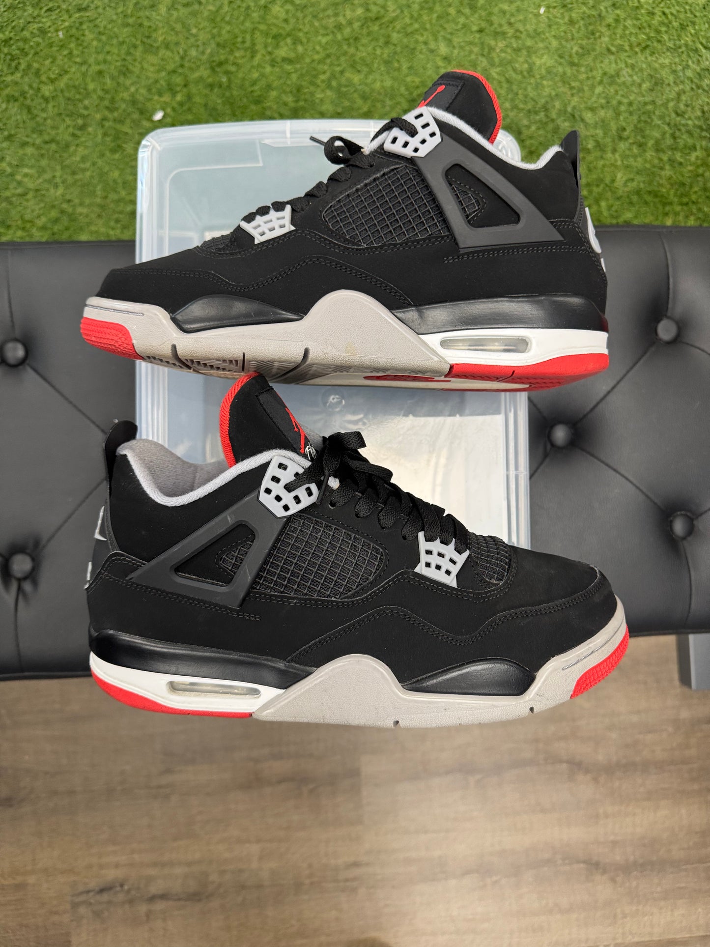 Jordan 4 Retro Bred (2019)- Mens (U10.5)