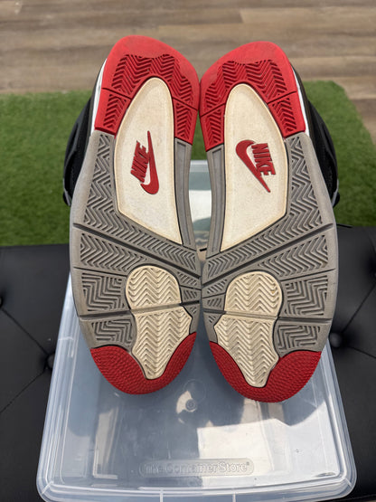 Jordan 4 Retro Bred (2019)- Mens (U10.5)