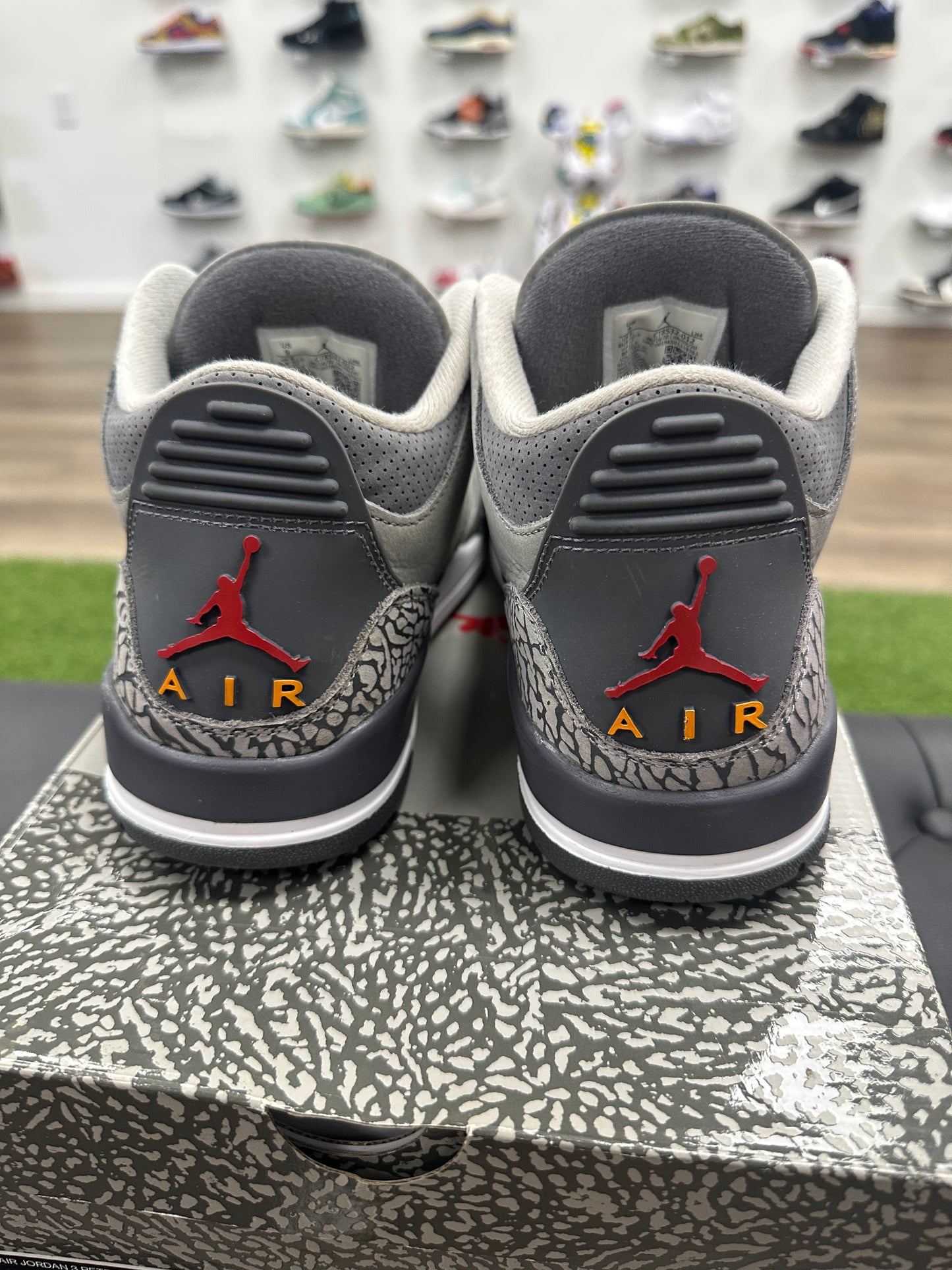 Jordan 3 Retro Cool Grey (2021) -Size 9 (U)