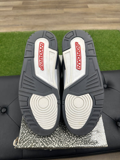 Jordan 3 Retro Cool Grey (2021) -Size 9 (U)