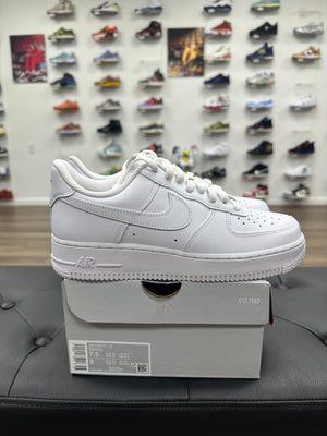 Nike Air Force 1 Low '07 White - Size 7.5
