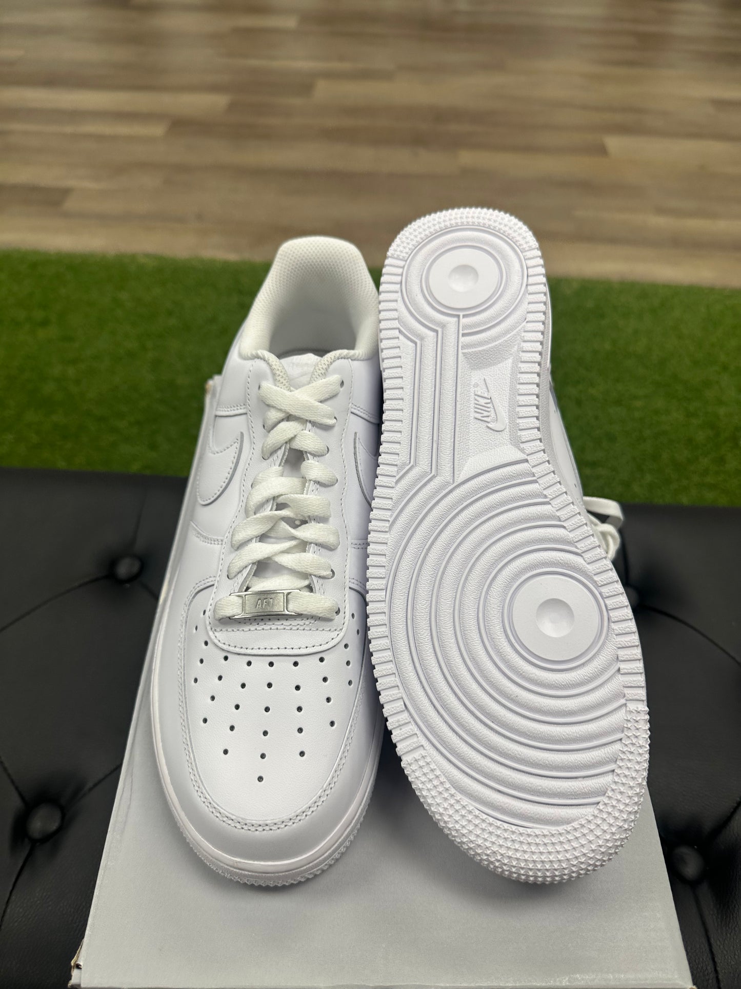Nike Air Force 1 Low '07 White - Size 10