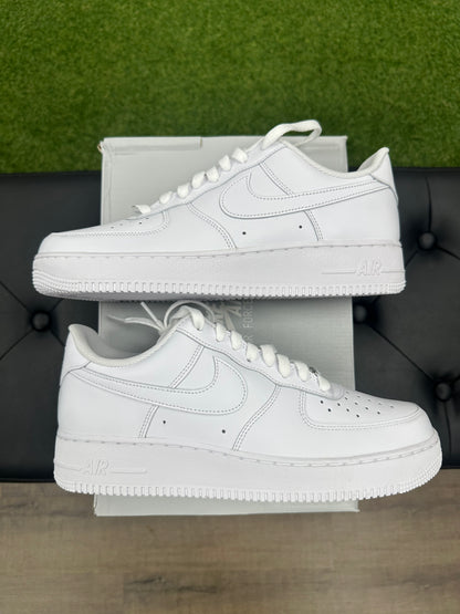 Nike Air Force 1 Low '07 White - Size 10 (N2)