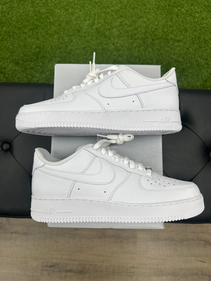 Nike Air Force 1 Low '07 White - Size 11