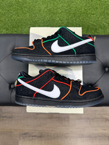 Nike SB Dunk Low Bronx Girls Skate - Size 8.5
