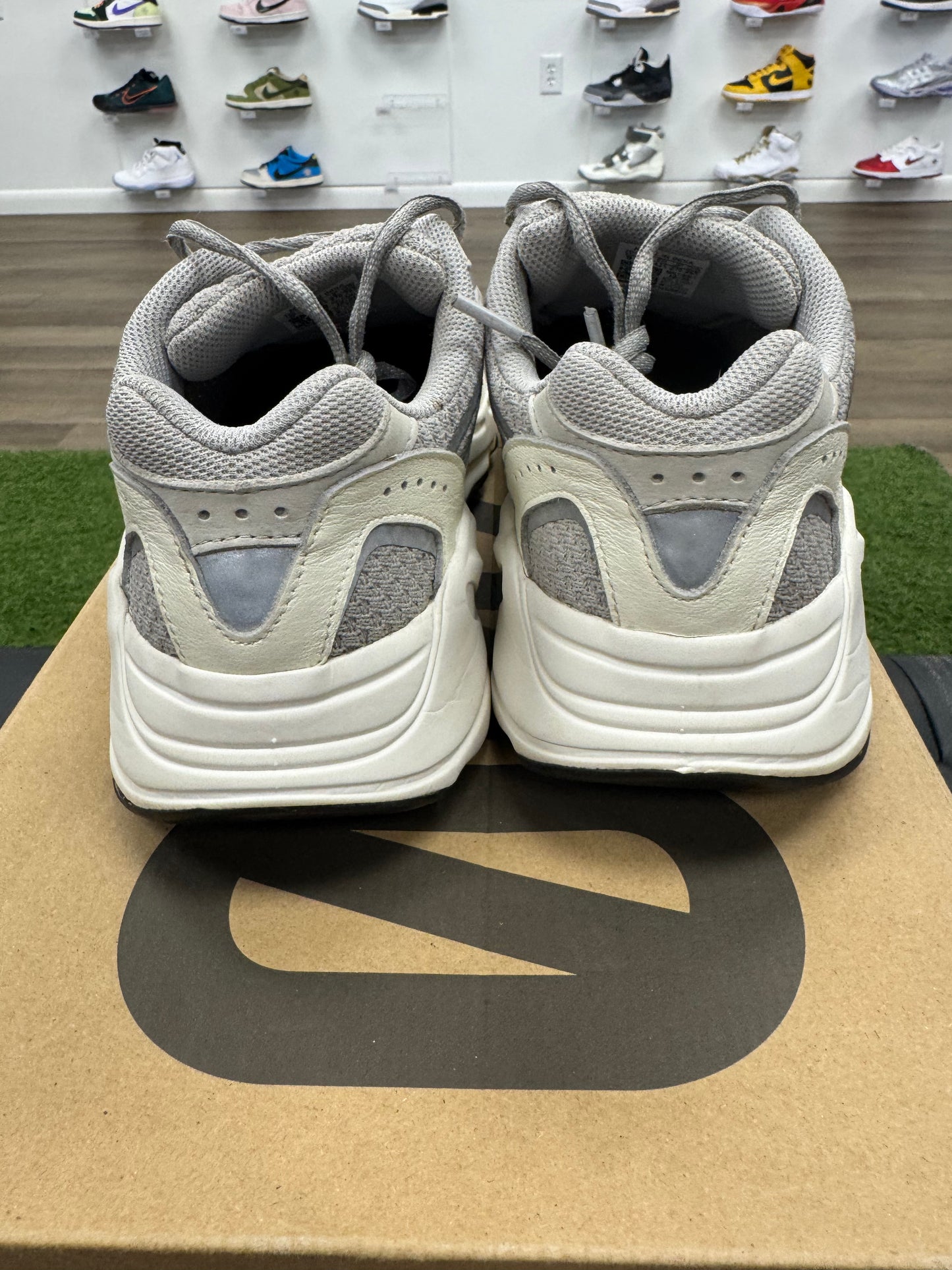 adidas Yeezy Boost 700 V2 Static - Mens (U9)