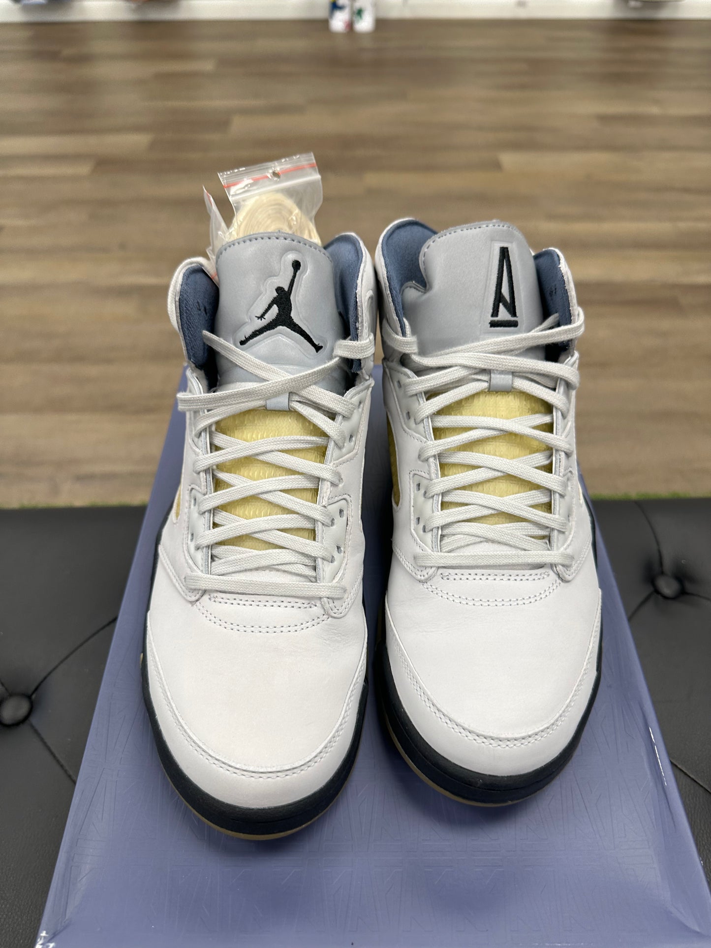 Jordan 5 Retro A Ma Maniére Dawn - Size 11.5W (10M) (U)