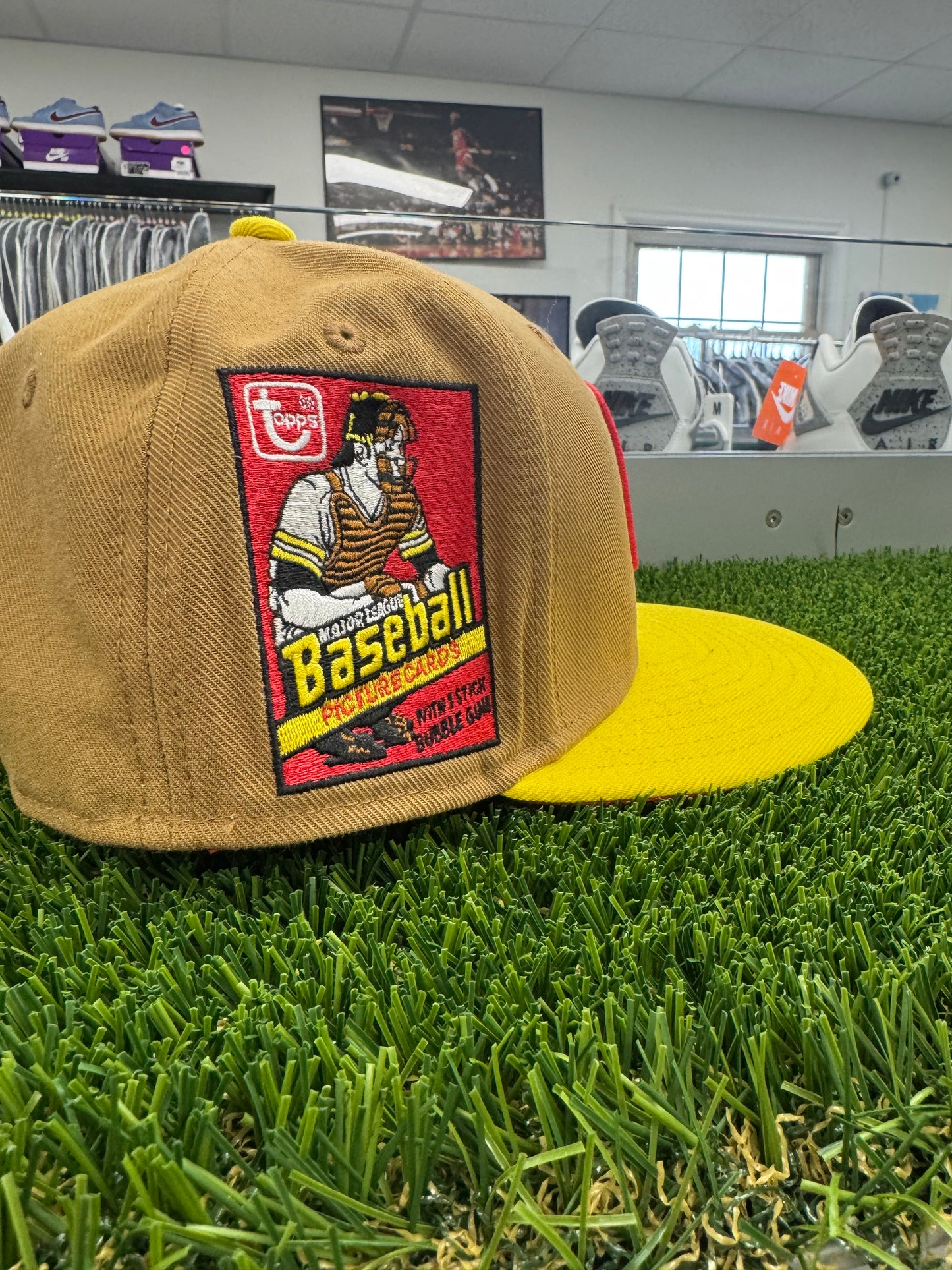 Phillies Topps Promotional Mitchell And Ness Fitted Hat - Size 7